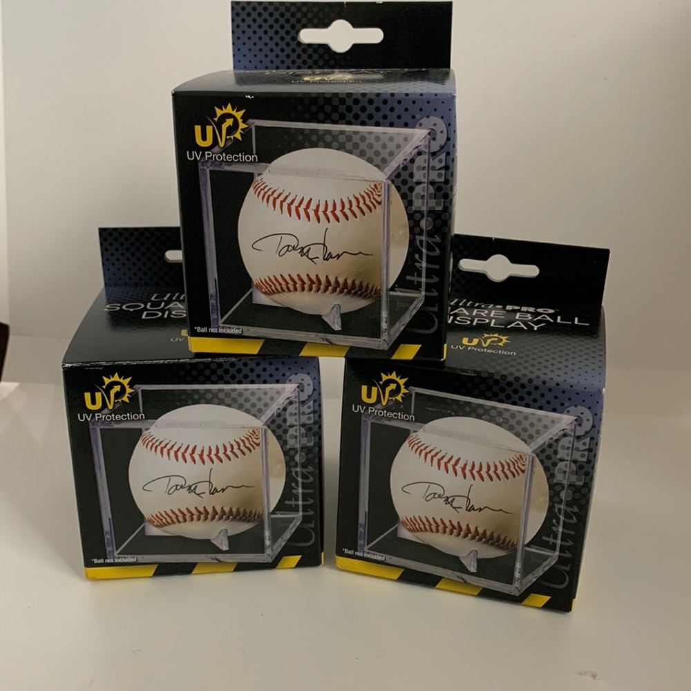 3‎ Ultra pro square ball display UV protection